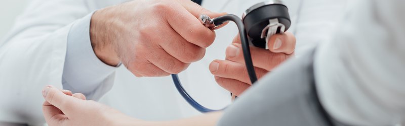 Bluthochdruck – eine der möglichen Folgen von Adipositas.