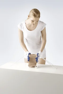 Anziehhilfe für Kompressionsstrümpfe Ofa Fit Expert - Schritt 1