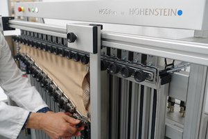 Bei Kompressionsstrümpfen gelten strengste Anforderungen, was Kompressionsdruck und Druckverlauf angeht. Bei Kompressionsstrümpfen gelten strengste Anforderungen, was Kompressionsdruck und Druckverlauf angeht.