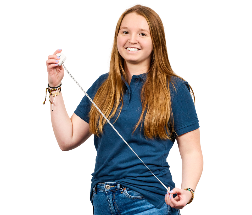 Junge Frau mit Maßband