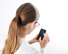 Belastung der Wirbelsäule durch Handynutzung