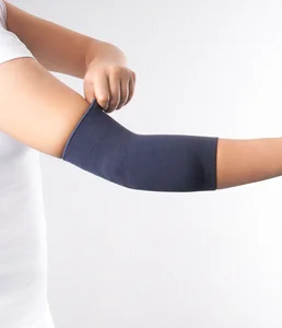 Ellenbogenbandage Dynamics anziehen Ofa Bamberg
