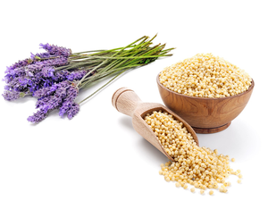 Lavendel und Hirse spenden eine angenehm duftende Wärme. Lavendel und Hirse spenden eine angenehm duftende Wärme.