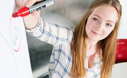 Antonia verrät im Interview, was ihr bei Ofa Bamberg besonders gut gefällt.